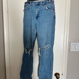 Abercrombie 90s Ultra High Rise Straight Jean size 29/8
